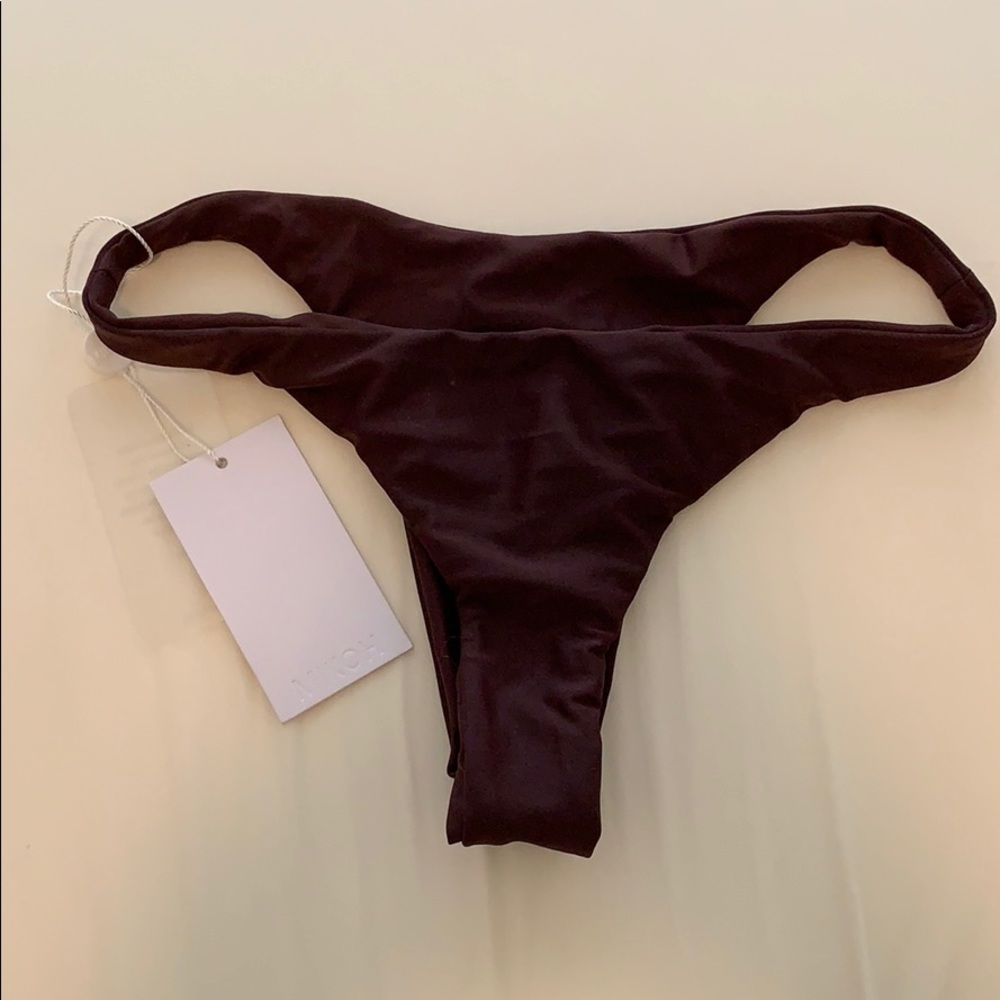 Mikoh Praia Bottom
